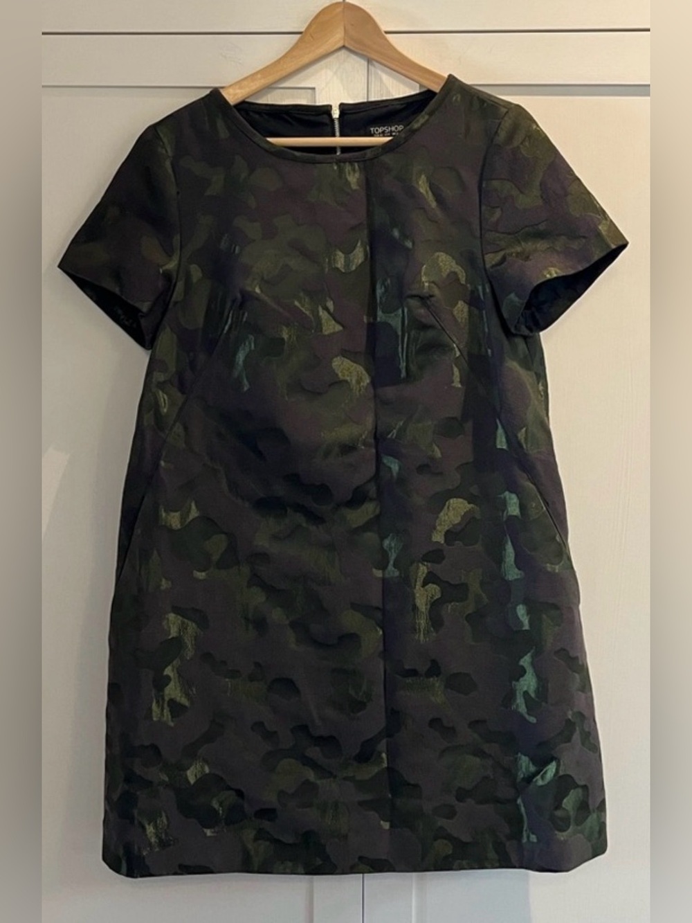 Topshop Camouflage Iridescent Green Black Metallic Brocade Ultra Mod Shift sz 8
